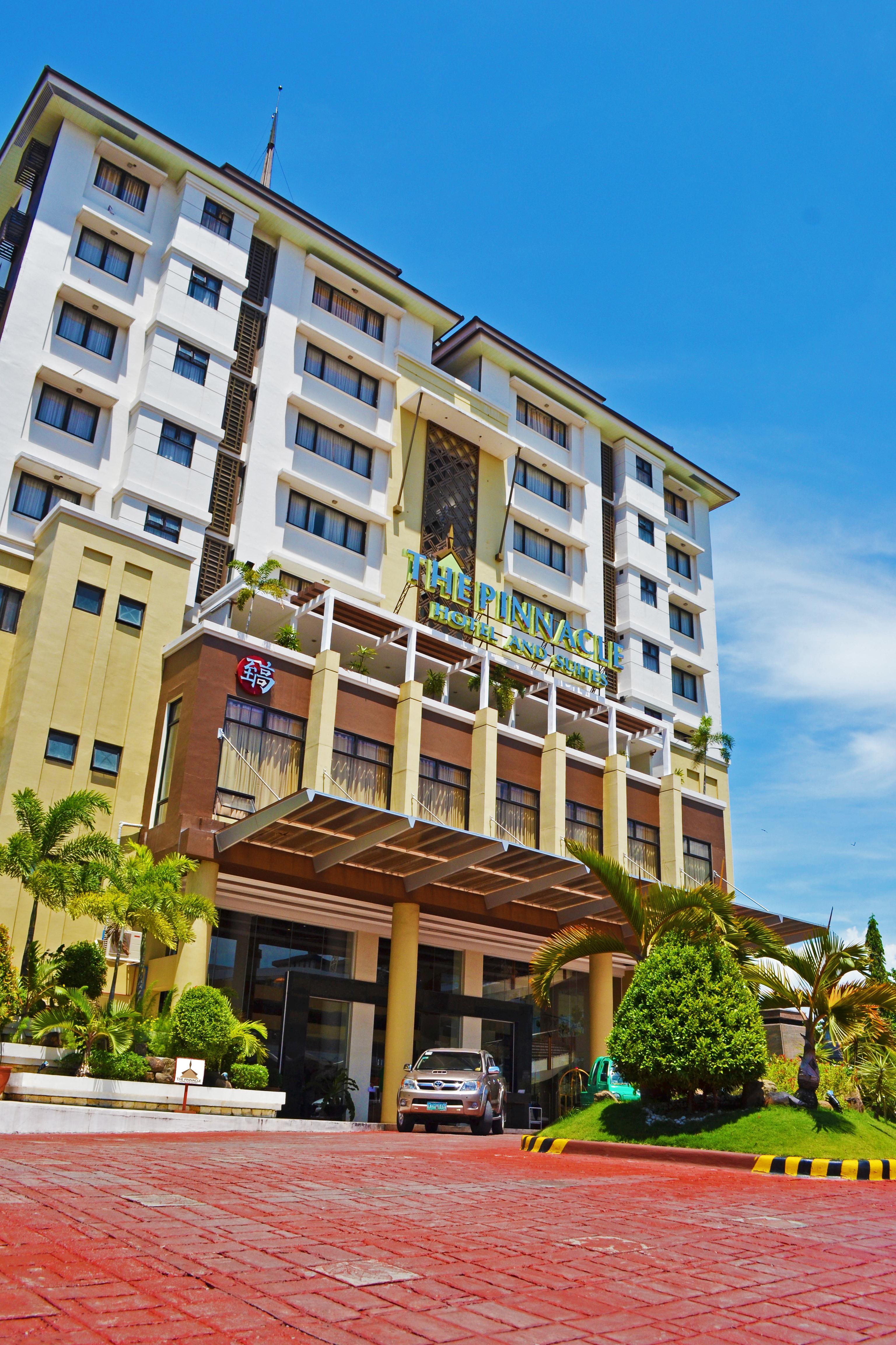 بيناكل هوتيل آند سويتس Davao City المظهر الخارجي الصورة