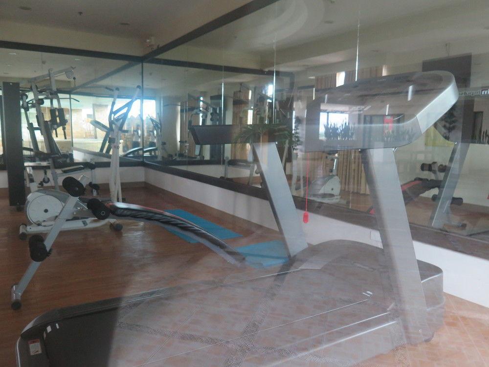 بيناكل هوتيل آند سويتس Davao City المظهر الخارجي الصورة