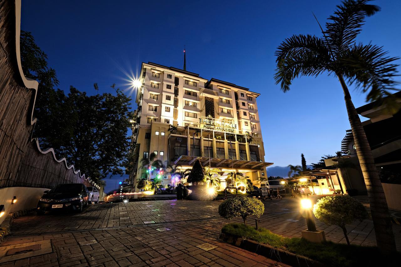 بيناكل هوتيل آند سويتس Davao City المظهر الخارجي الصورة